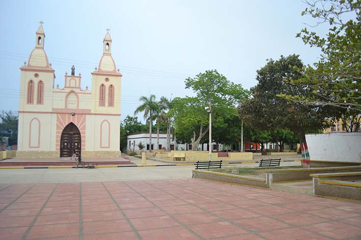 El hecho de que Simón Bolívar en su travesía se haya detenido en Cerro de San Antonio y recorrido sus calles, hacen de este municipio un lugar que llama la atención para quienes quieran saber un poco sobre la historia y conocer aquellas tierras visitadas por El Libertador.