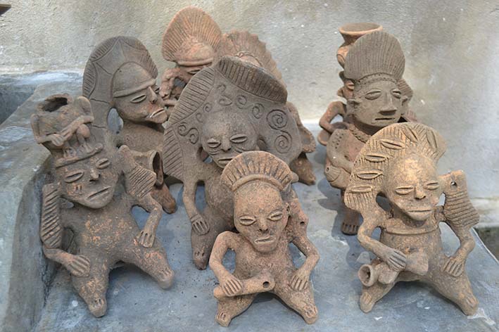 En el municipio han sido halladas figuras y amuletos que eran hechos con barro y arcilla por los indígenas, para proteger a sus difuntos. Todas estas piezas  reposarán en un museo para ser exhibidas a los visitantes.