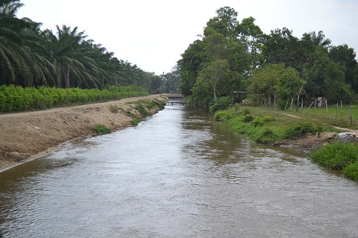 Fácilmente podría proyectarse como un parador turístico, por ser una reserva natural que ofrece  diversidad de fauna y un paisaje digno de contemplar. Allí desemboca el río Fundación sobre la Ciénaga Grande de Santa Marta.