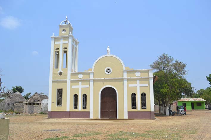 La Iglesia Santo Bárbara de Pinto Viejo es uno de los principales templos católicos del pueblo, sitio de oración y regocijo celestial para los pinteños.