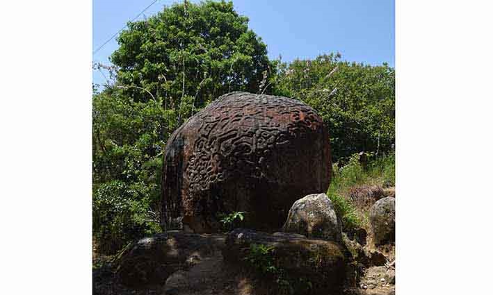 Piedra de Donama en Bonda, Santa Marta