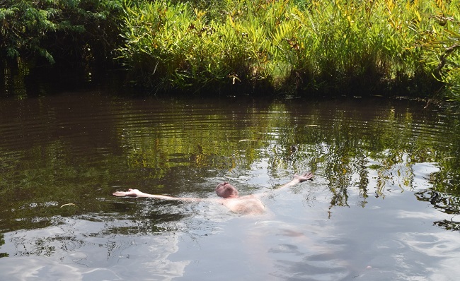 Disfrutar las aguas termales es una experiencia única y relajante.